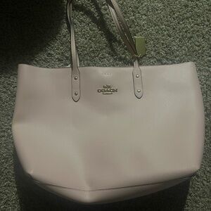 Authentic Coach Purse brew with tags still on it!